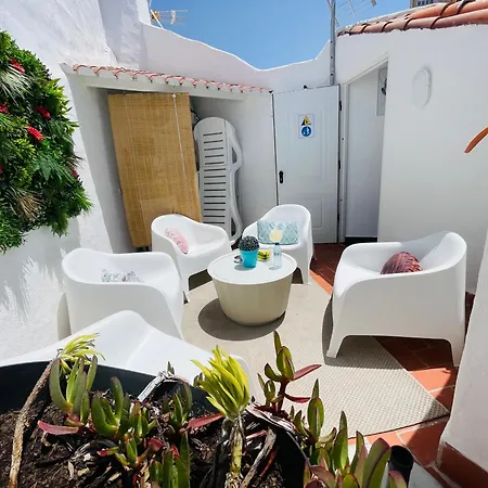 Апартаменти Playa, Pool & Nightlife Steps From Clubs & Americas